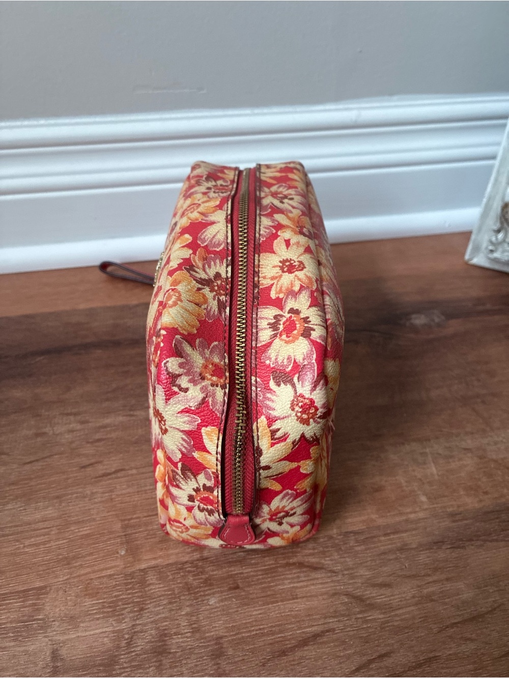 Coach Cosmetic Zipper Pouch With Wristlet Strap, Vintage Daisy Print - Picture 6 of 16
